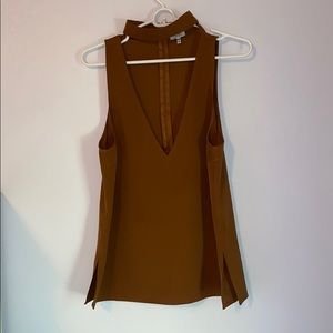 Tobi Camel V Neck Tank with Choker